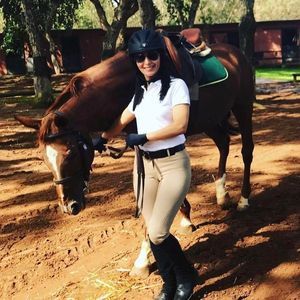 Meet your Posher, Jamila